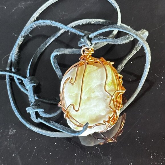 White Milky Quartz Healin Purification Copper Pendant Necklace Unisex Leather - Picture 3 of 7